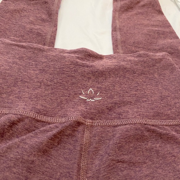 Beyond yoga spacedye legging caught in the midi xs - Picture 9 of 10